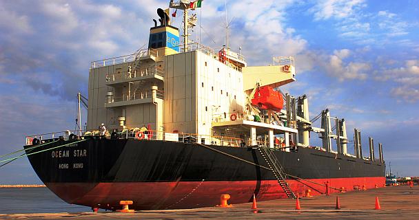 Al alza la exportación de azucar estándar a través del Puerto de Dos Bocas