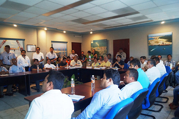 Miguel Ángel Servín Hernández, preside el comité de operaciones del Puerto de Dos Bocas