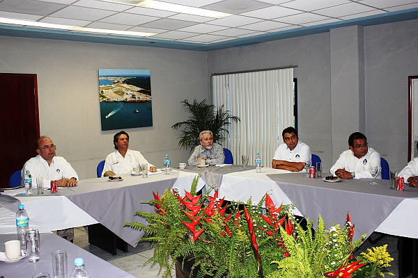 The port of Dos Bocas received the visit of Mr. Guillermo Ruíz de Teresa, general ports Coordinator on a working agenda