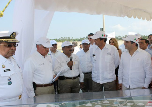 Lic. Guillermo Ruíz de Teresa en Puerto Dos Bocas