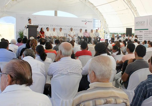 Lic. Guillermo Ruíz de Teresa en Puerto Dos Bocas