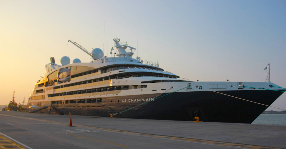 Visita Dos Bocas el crucero Le Champlain