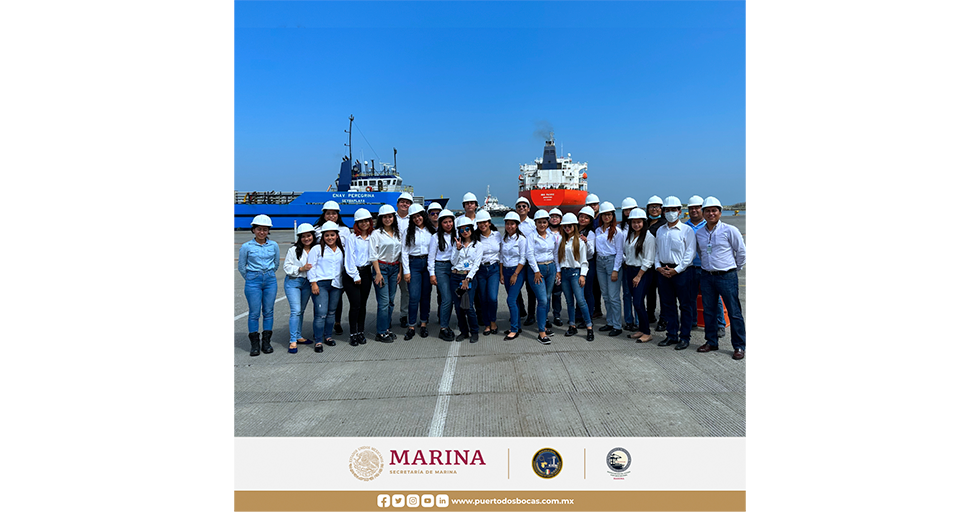 Estudiantes de la Universidad Mundo Maya visitan el Puerto Dos Bocas, fortaleciendo la relación Puerto-Ciudad.